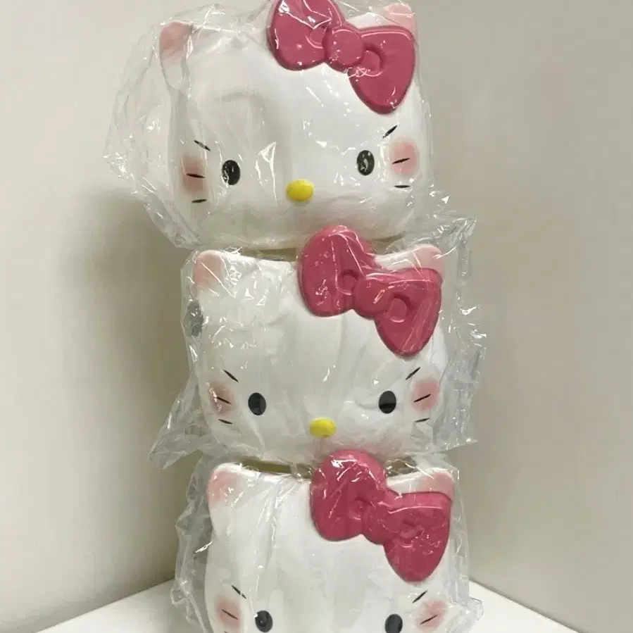헬로키티 연필 수납 꽂이 새상품