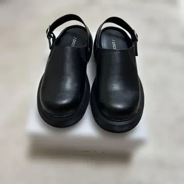Discoat 크로그 사보 신발 BLACK