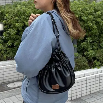 CPCM FUKA PU 파라코드 개더 미니 숄더백 블랙