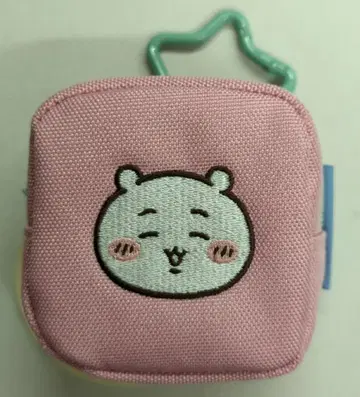 퍼레이드 카라비너 포함 자수 스퀘어 미니 파우치 치이카와 (먼작귀) 치이카와 (먼작귀)