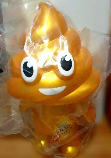 메탈릭 응가 특대형 피규어 응가군 골드 새상품 전 3종