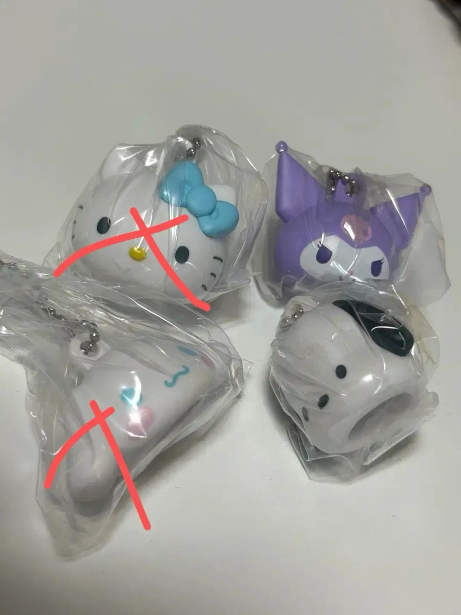 산리오 캐릭터 립밤 뚜껑 캡 가챠 포차코 쿠로미