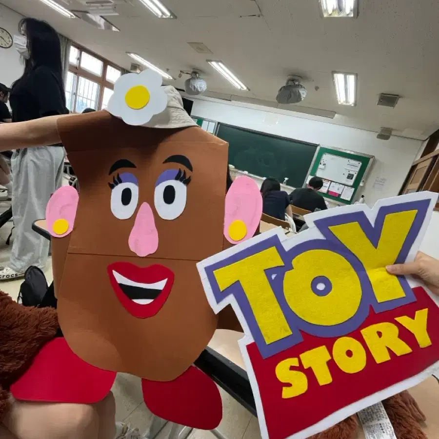 토이스토리 감자 졸업사진 코스튬 대여