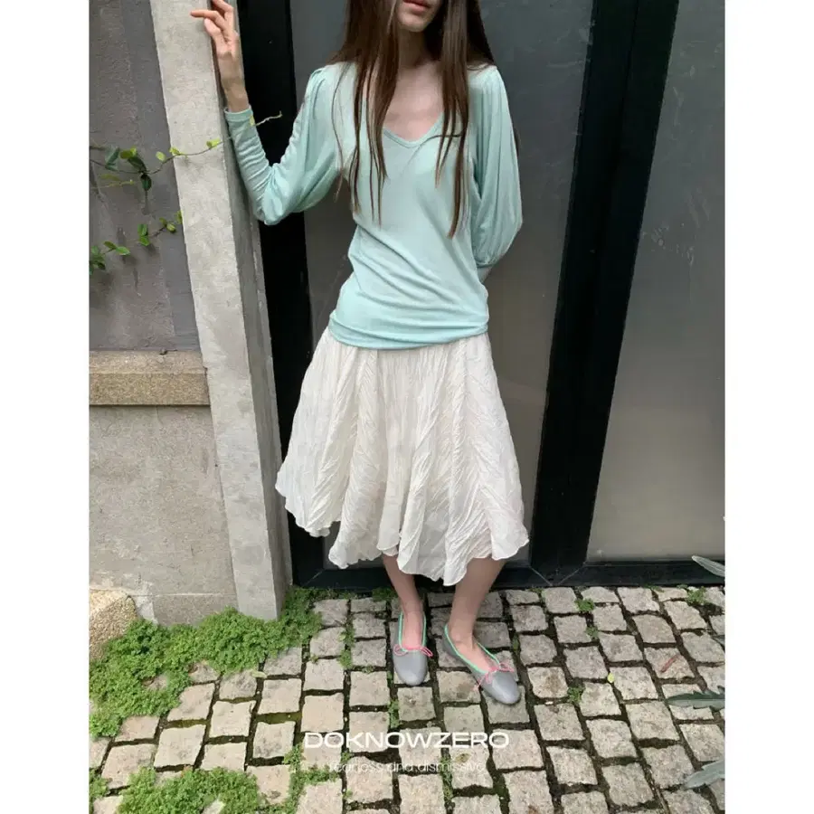 DKZOFFICIAL 스커트 화이트 플리츠 미디 스커트