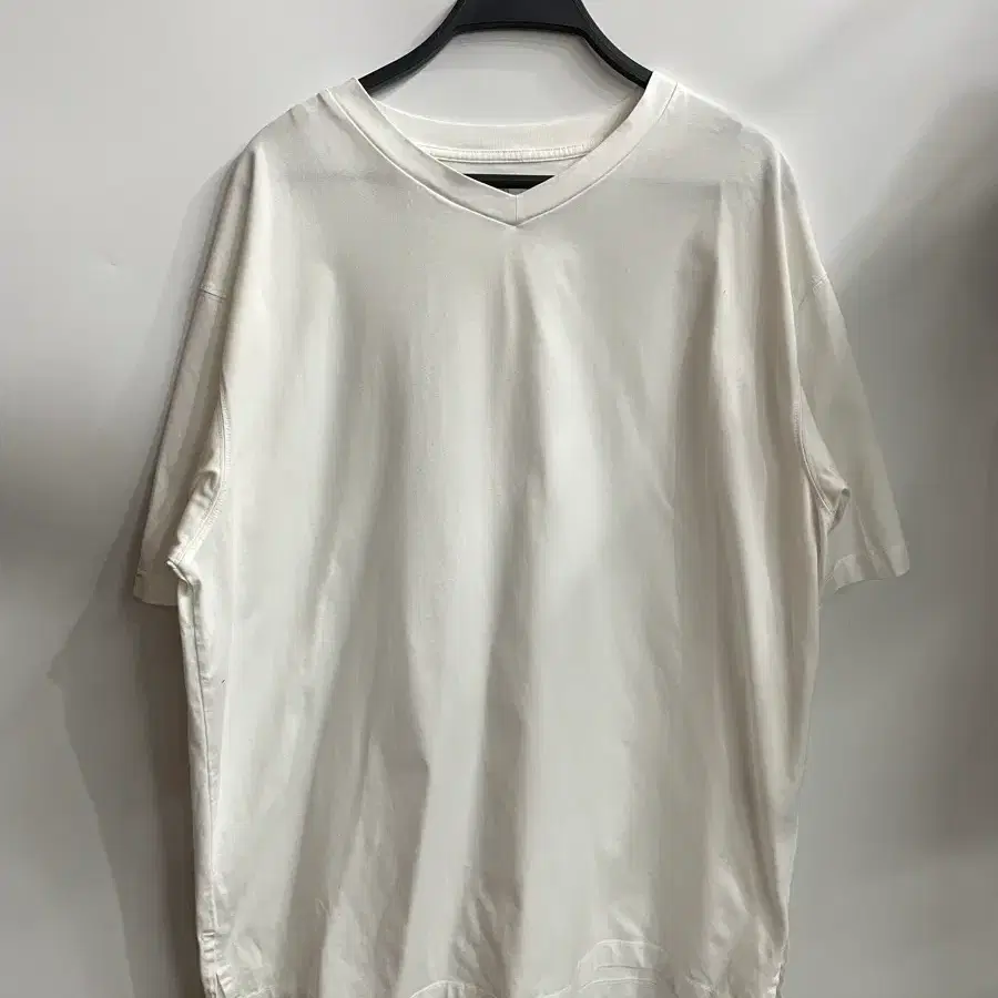 XL] 유니클로 X 띠어리 UNIQLO Theory 브이넥 반팔 티셔츠 화이트 1.5
