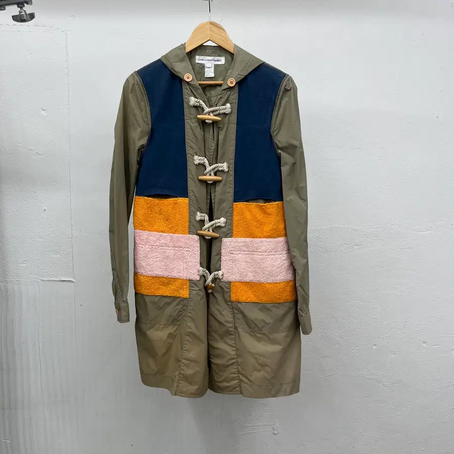[~66] COMME DE GARCOS SHIRT CUTE DUFFLE JACKET