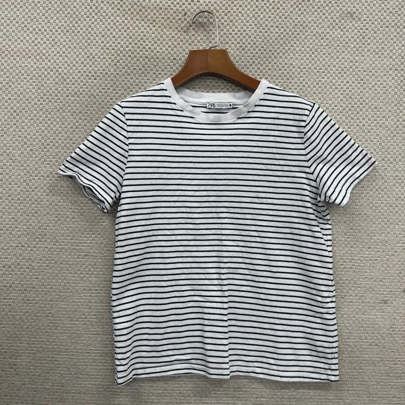 자라 ZARA 반팔티 M H01932
