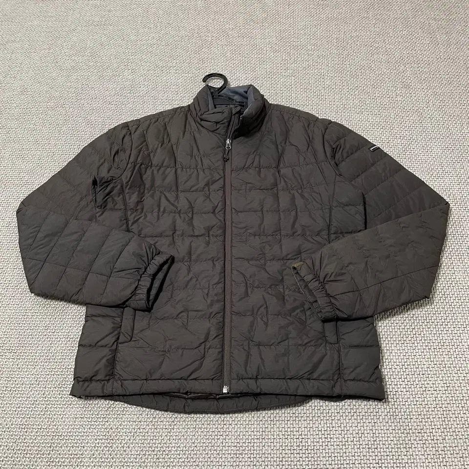 L 마운틴이퀍먼트 경량패딩 자켓 B.5957
