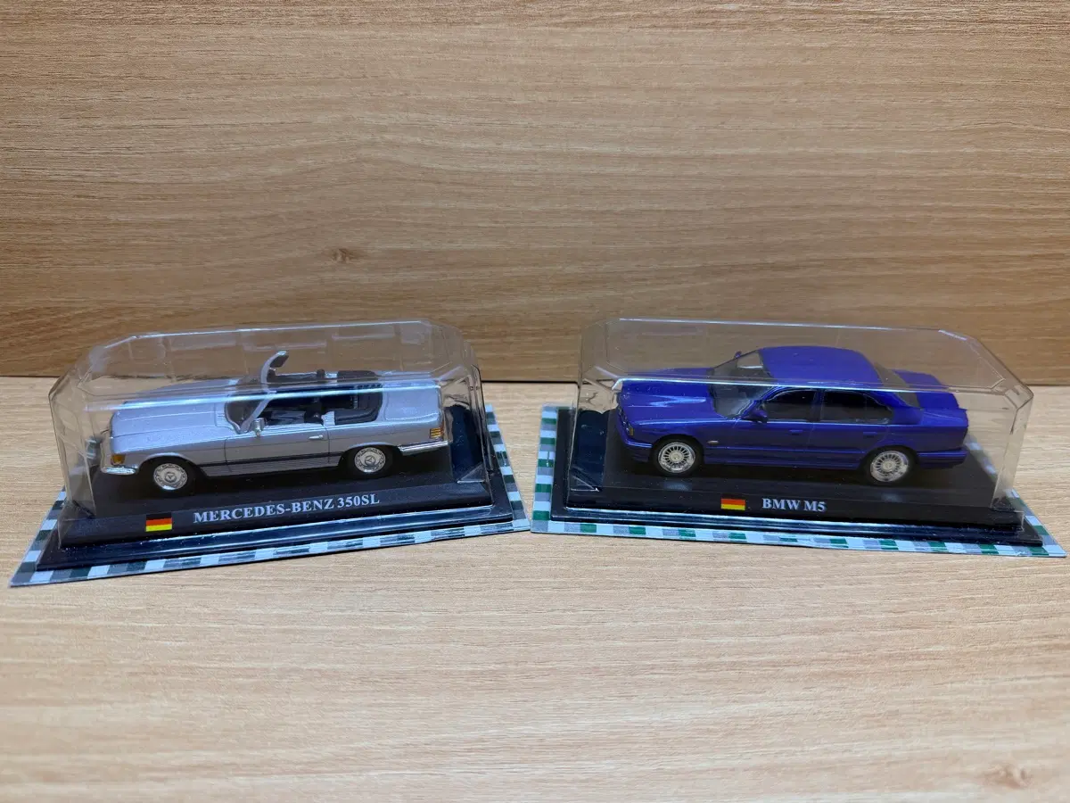 1/43 벤츠 350SL, BMW M5 2개 팝니다