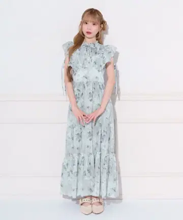 apres jour 소매 리본 모듬 무늬 프릴 원피스 라이트 블루