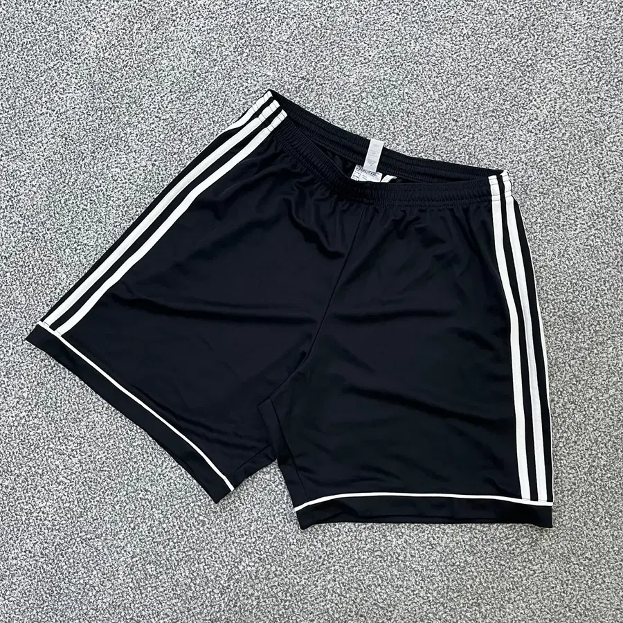 XL 아디다스 반바지 0812M2
