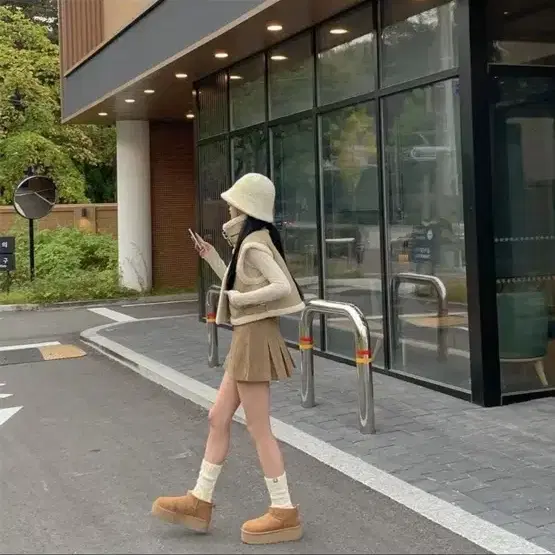 모디무드 코듀로이 골덴 미니 스커트 팬츠 베이지/블랙