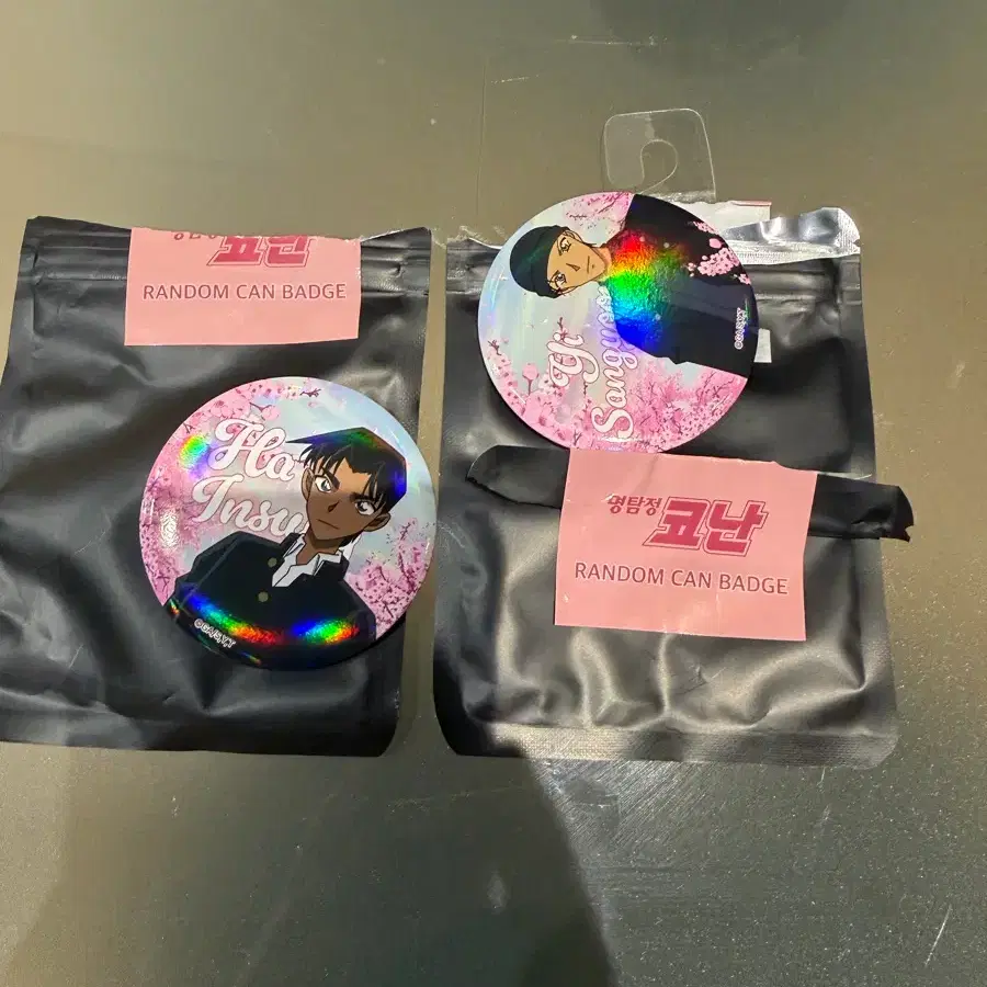 벚꽃 에디션 명탐정 코난 뱃지