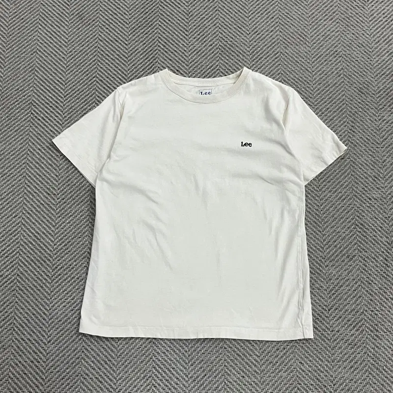 lee 그래픽 반팔티 v5591