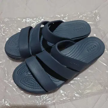 crocs 샌들 DUAL COMFORT 네이비 w8