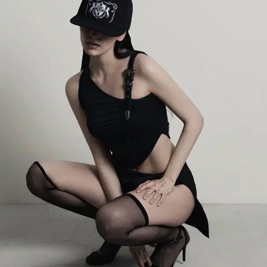 피아체 벨트 탑