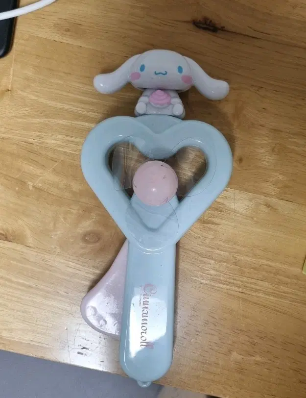 산리오 시나모롤 수동 선풍기 판매