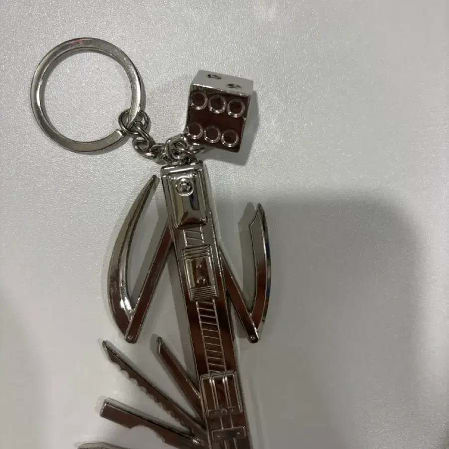 사카데이 나구모 무기키링
