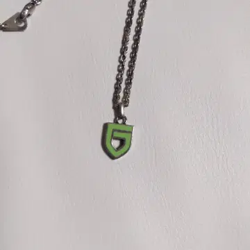 GARNI 목걸이 G 로고 그린
