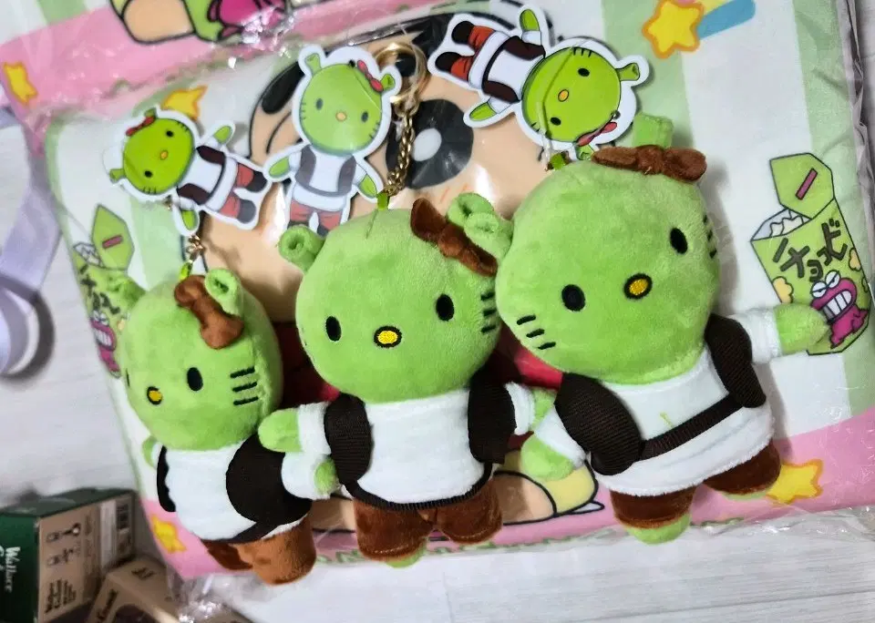 슈렉 키티 인형키링