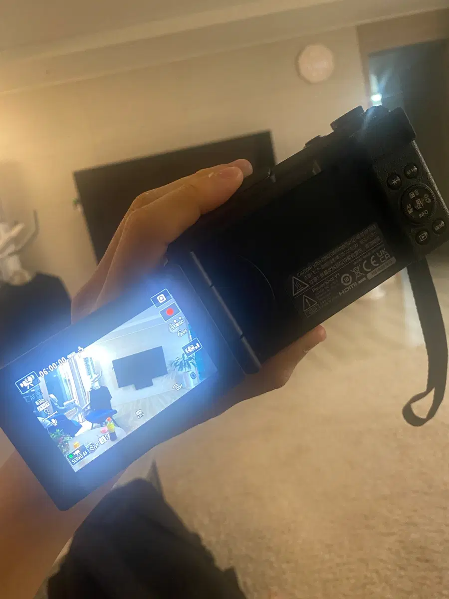 캐논 파워샷 V1