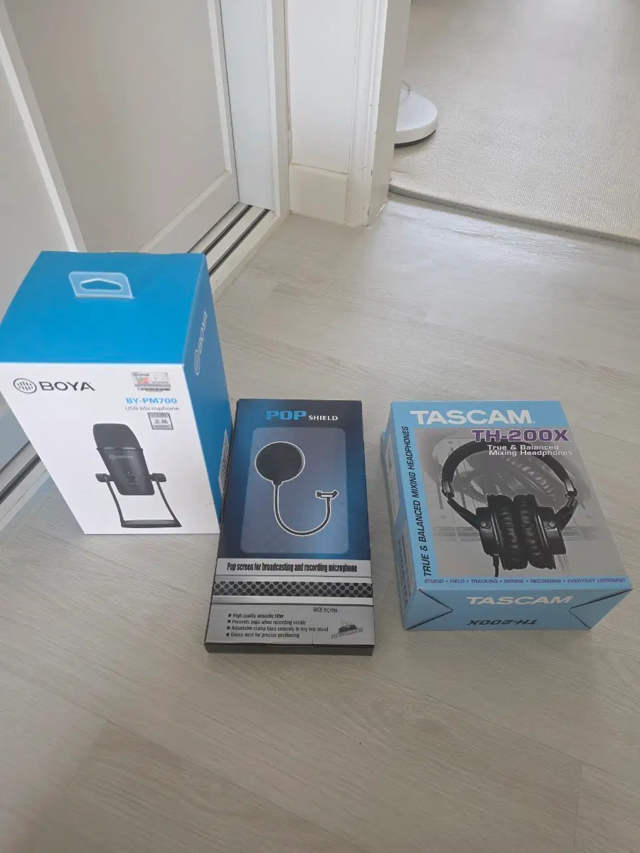 BOYA BY-PM700 USB 마이크 팝필터 TASCAM TH-200X 헤드폰 세트