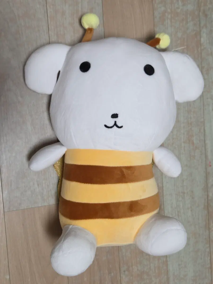 가나디 하양이 꿀벌 인형