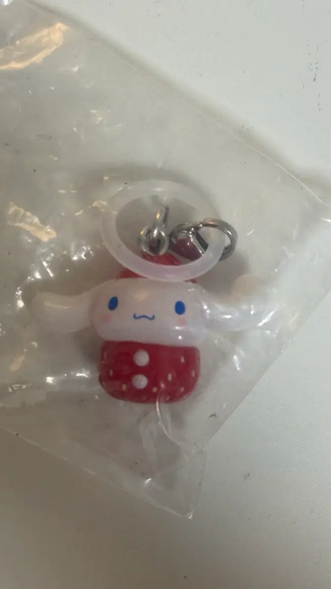 산리오 딸기 메지루시 시나모롤 딸기 키링