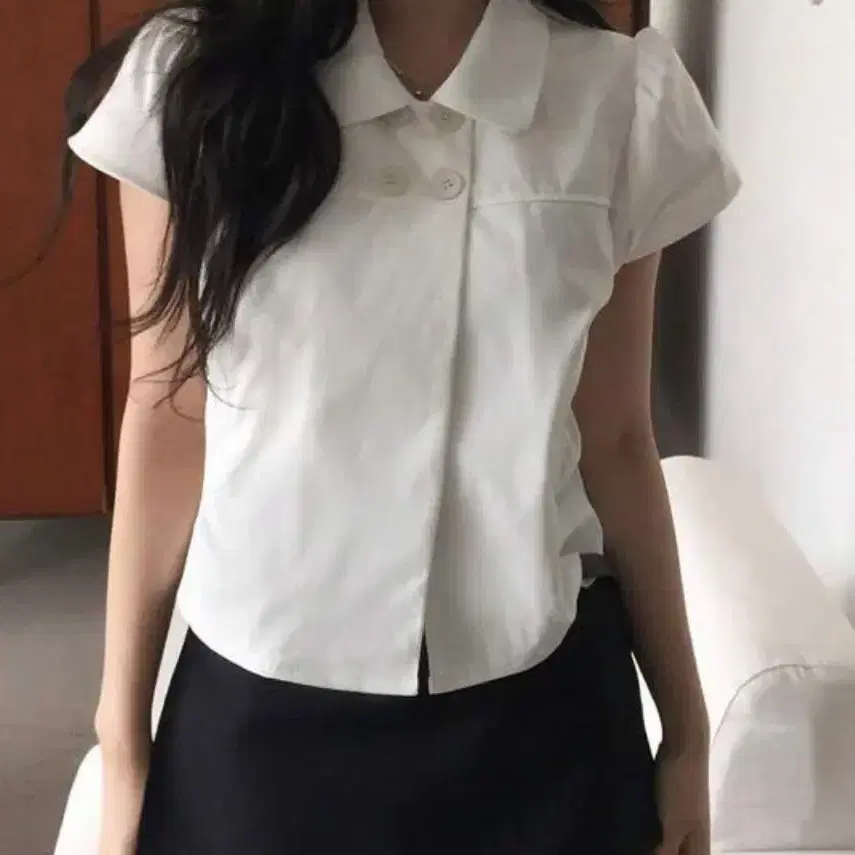 반팔 블라우스