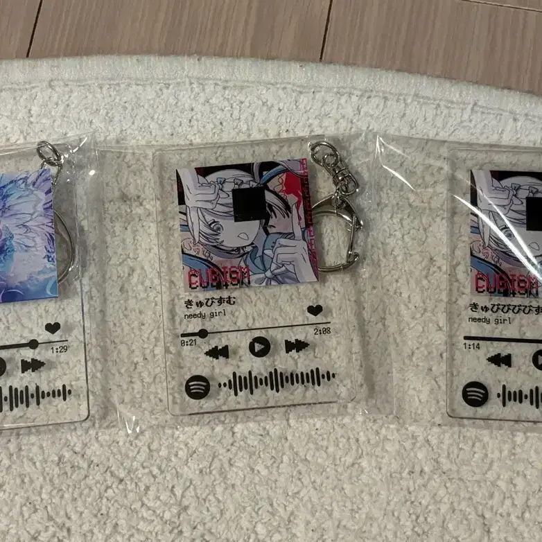 니디걸 오버도즈 아크릴 키링
