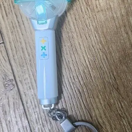 투모로우바이투게더 응원봉 키링