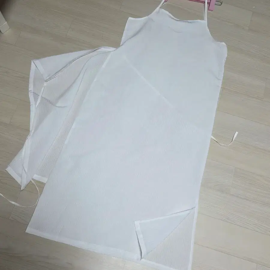 새상품 랩 원피스