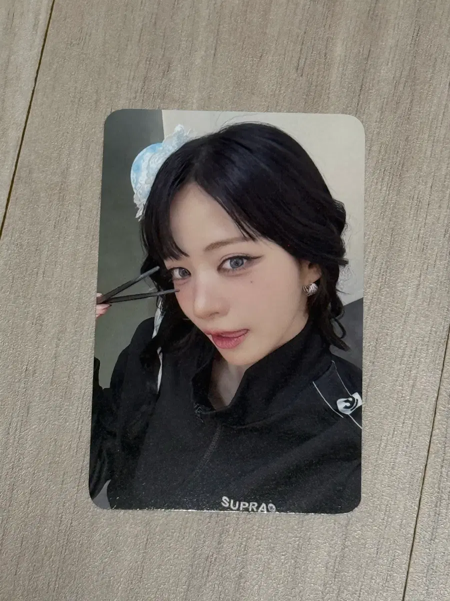 프로미스나인 이채영 퍼스트뮤직 대면 포카 만두한입 ver