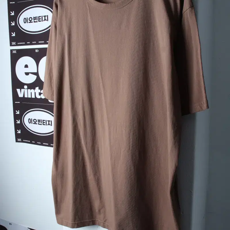 (L-XL) 어텐션로우 반팔 티셔츠 오버핏 무지 브라운 스트릿-H36895