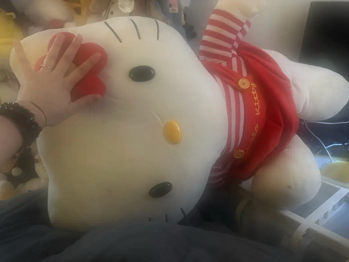 빈티지 헬로키티 정품 인형 빨강 줄무늬 옷