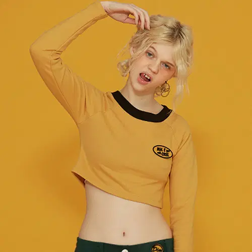 [새상품] 딤에크레스 티셔츠 SIMPLE PATCH CROP SLEEVE TEE_YELLOW