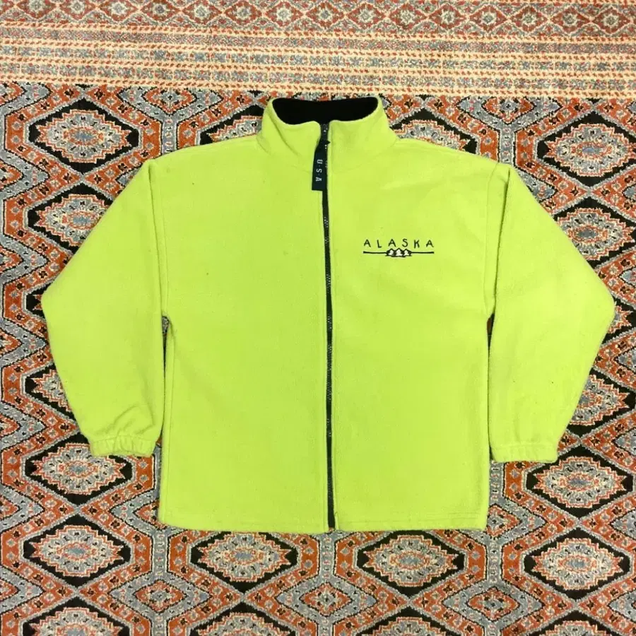 (무배) USA VTG 알래스카 자수 연두 플리스 집업자켓 여성S