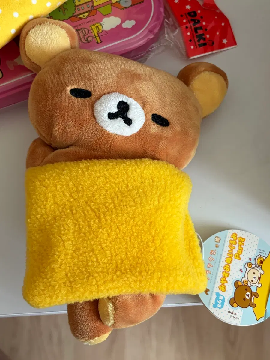 고전 자는 리락쿠마 인형