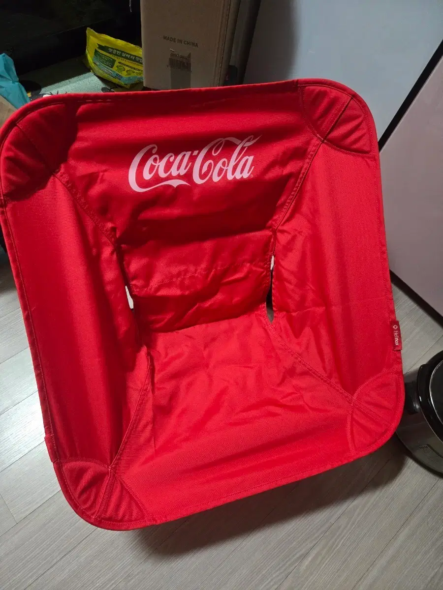 코카콜라 헬리녹스 의자 2개 팝니다