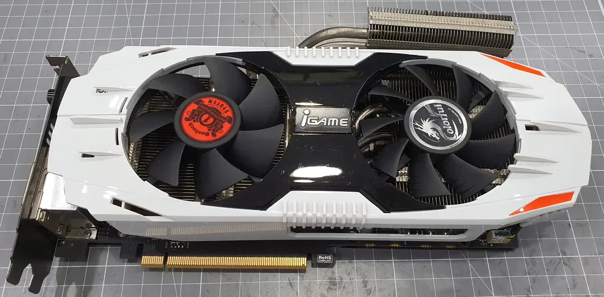 컬러풀 iGame GTX 660 Ti  2GB D5