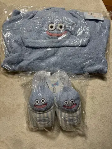 젤라또피케 드래곤 퀘스트 슬라임 룸웨어 슬리퍼 세트 새상품