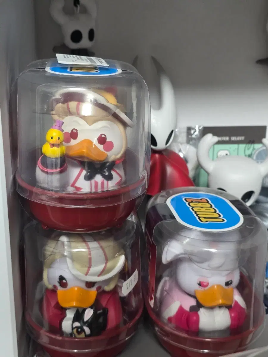 해즈빈호텔 오리 피규어 TUBBZ