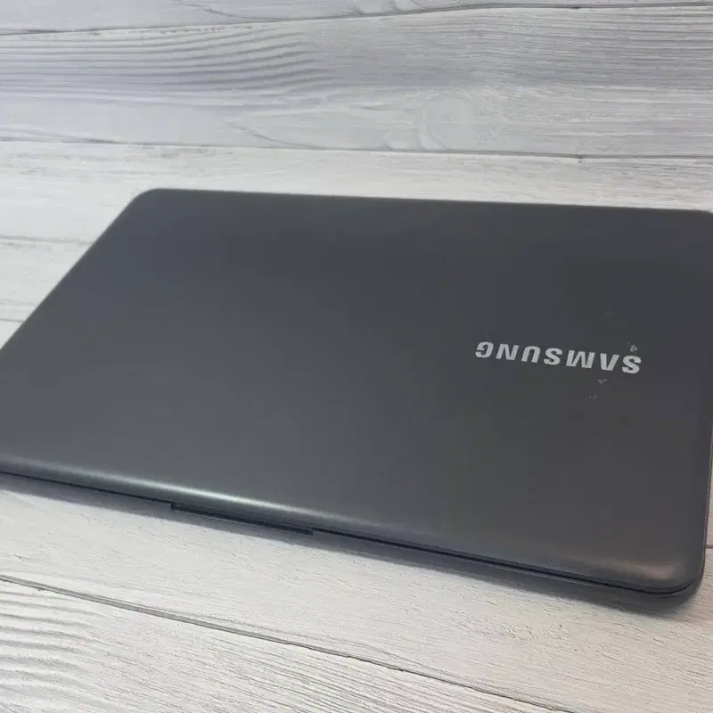 삼성 NT551EBE_i7 8565u 노트북 판매합니다.