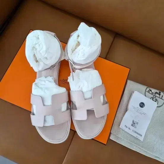 에르메스 산토리니 연핑크 샌들 37