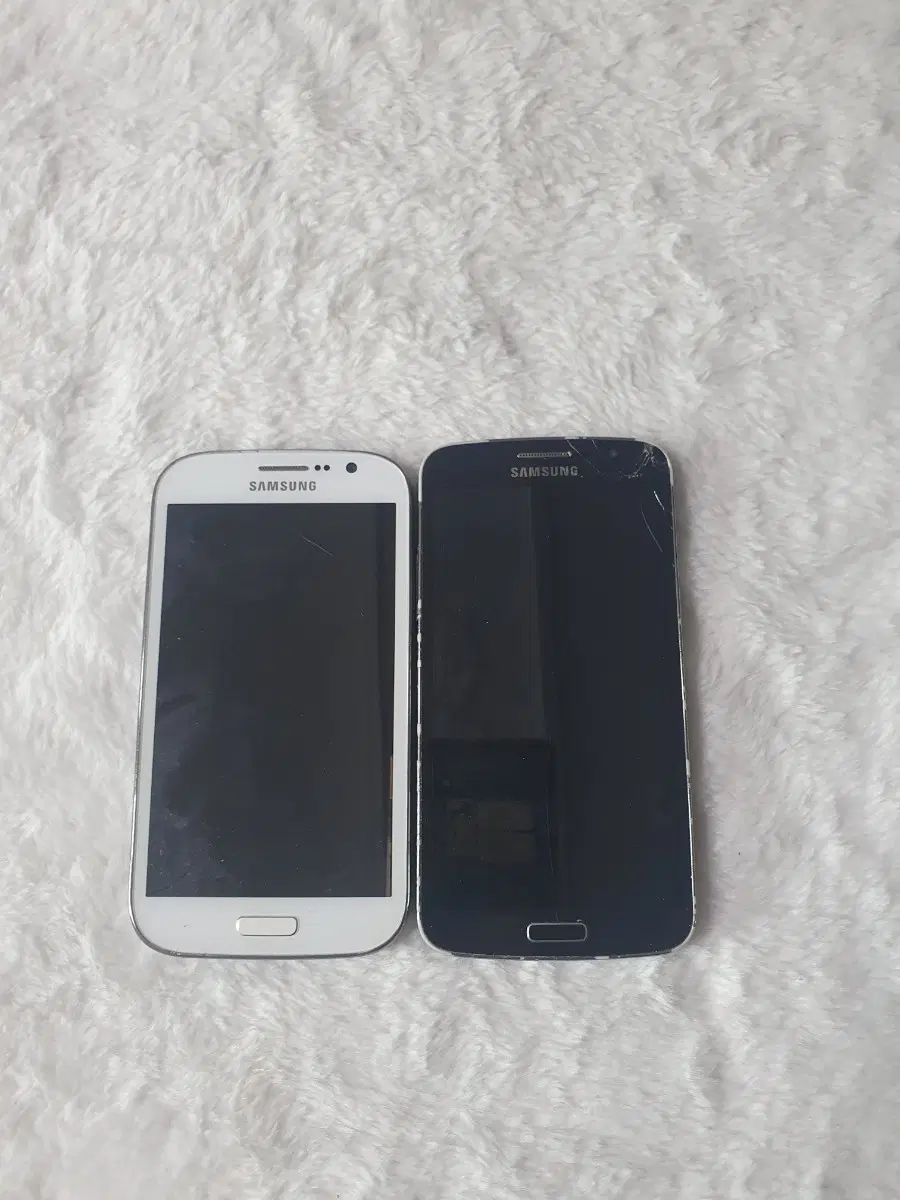 SM-G710 갤럭시그랜드2  정상 소장용