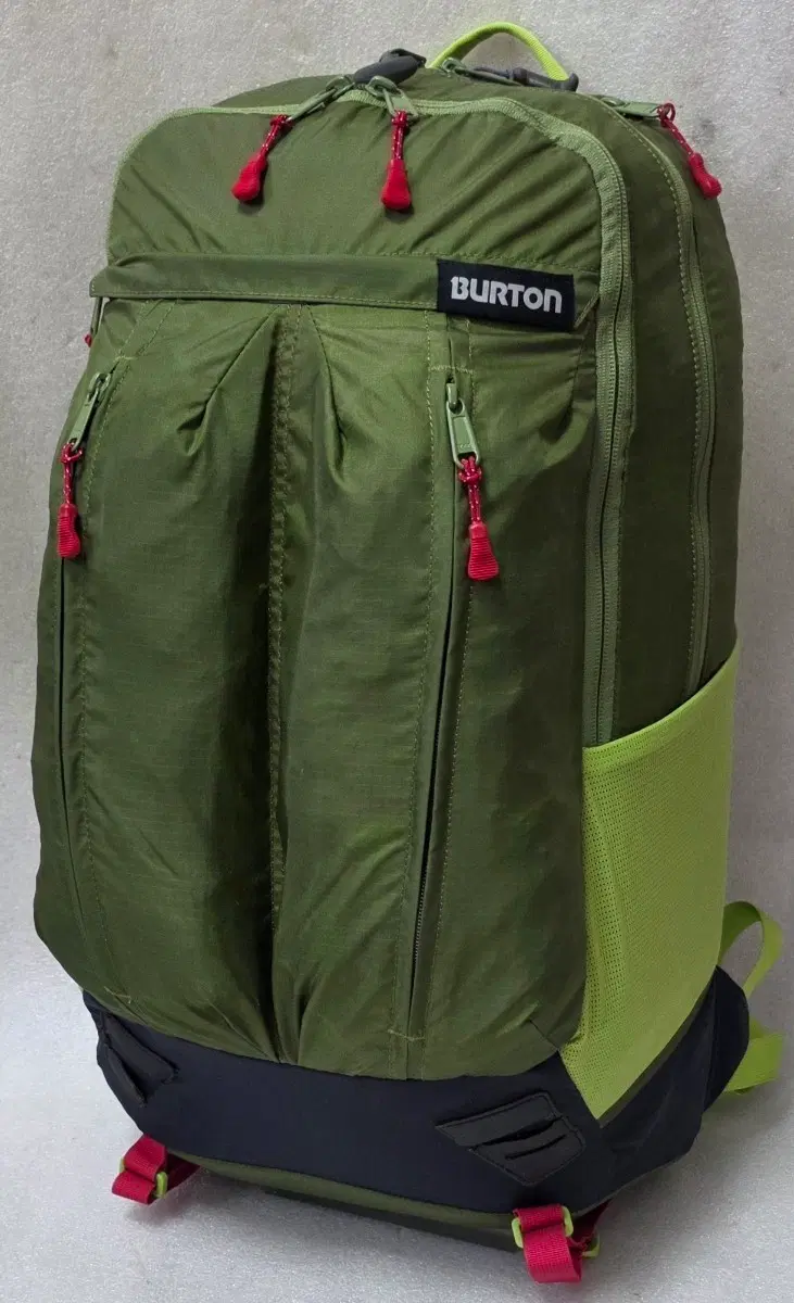 버튼 BURTON 브라보 등산배낭 데일리 노트북수납 여행캠핑백팩 29L