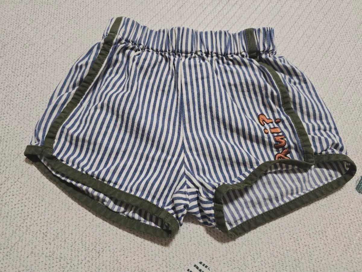 리미떼두두 반바지