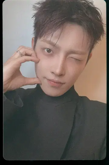 ATEEZ DIARY VER. HONGJOONG GOLDEN HOUR : Part.5 A