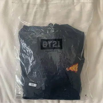 BT21 후드티