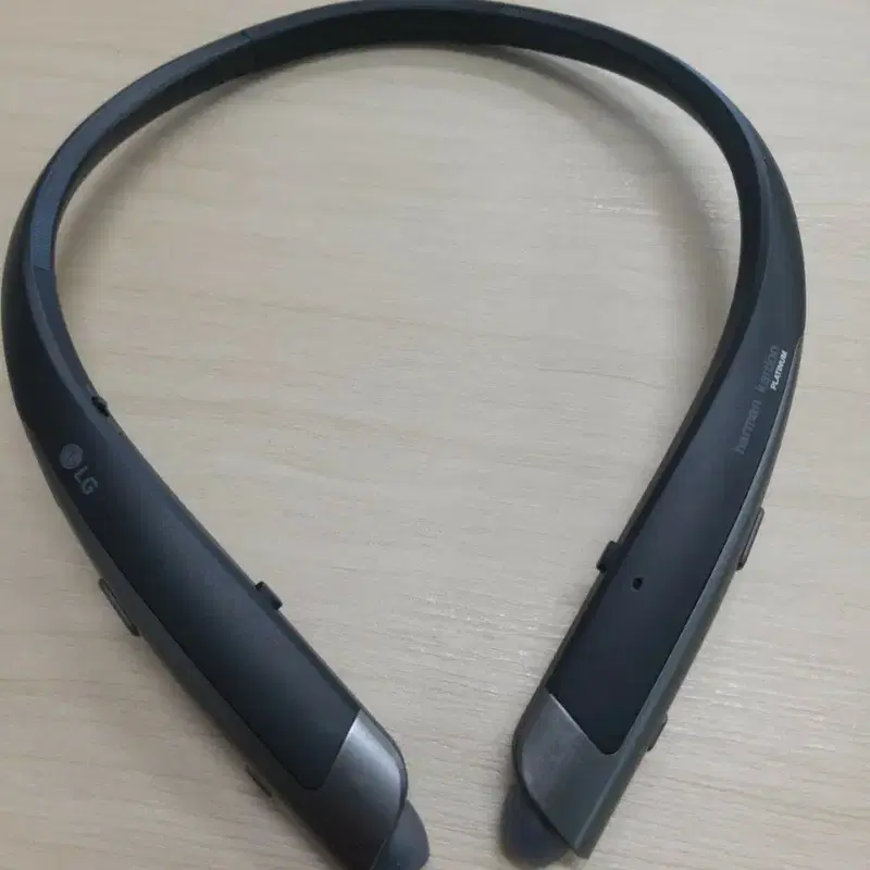 엘지x하만 카돈 hbs 1100 넥밴드 블루투스 무선 이어폰 팝니다 부산 해운대